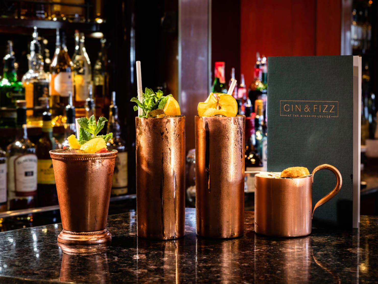 Gin & Fizz (Midships Bar) on Queen Elizabeth