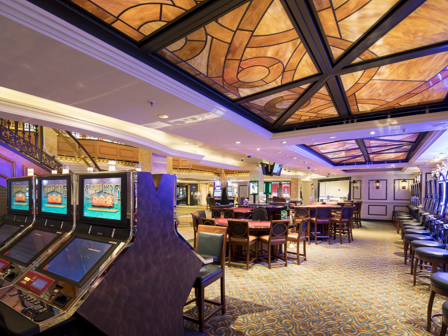Casino bar on Queen Elizabeth