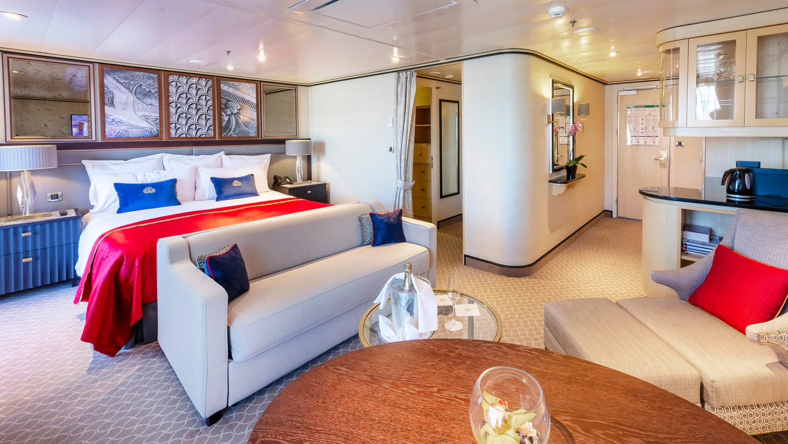Queens Grill Suites