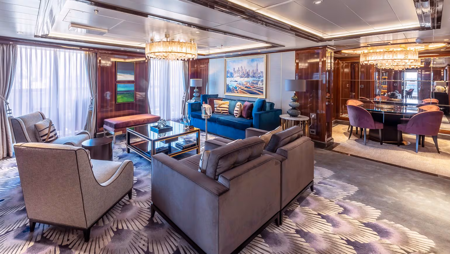 Queens Grill suite living area