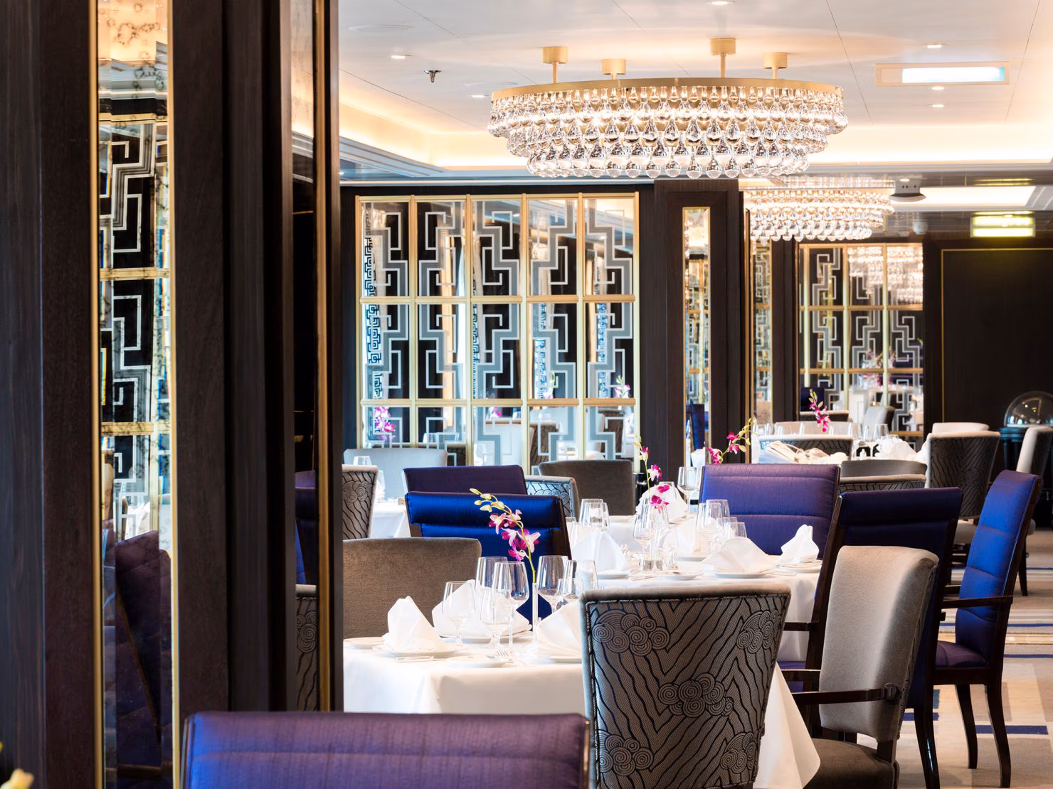 Britannia Club Restaurant on Queen Victoria